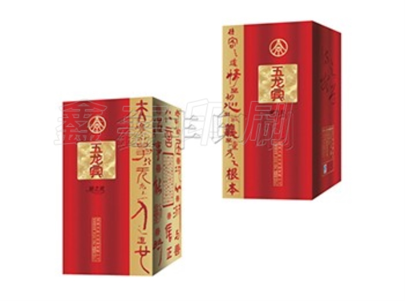 酒盒包裝應(yīng)該如何更加吸引消費(fèi)者呢？